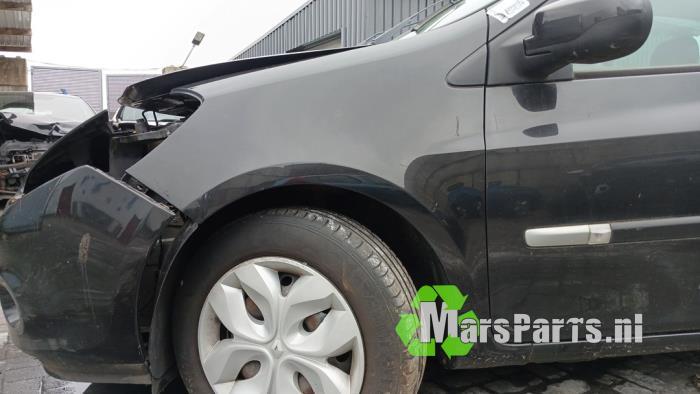 Scherm links-voor van een Renault Clio, Auto-onderdelen, Gebruikt, -, Renault, -