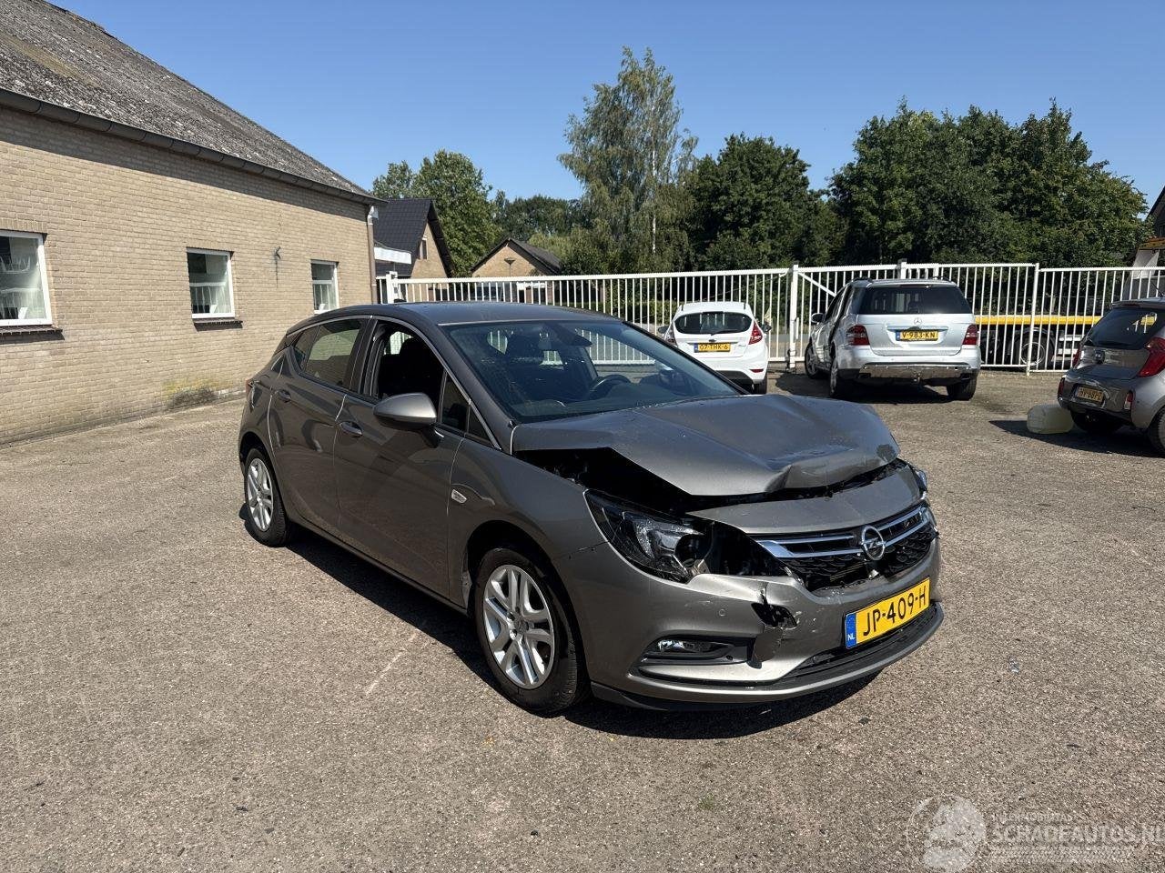 Opel Astra 1.4 Edition AUT REST BPM €800,-! (bj 2016), Automaat, Webaccessibility@stellantis.com, Bruin, Stellantis N.V.