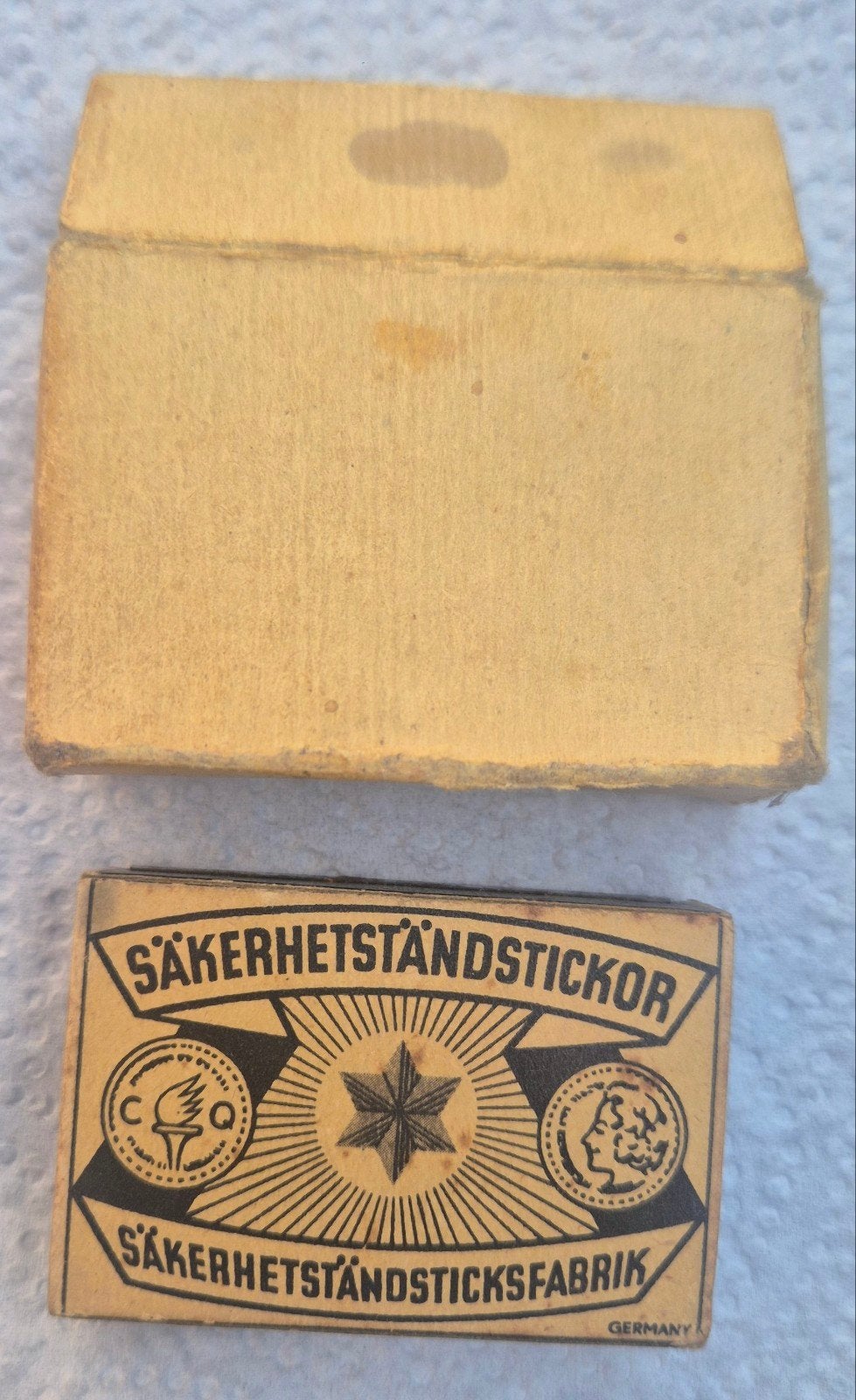 Antiek Duits DRGM Goocheldoosje Matchbox, Antiek en Kunst, Ophalen of Verzenden