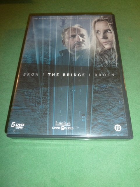 The bridge BROEN Seizoenen 1, 2 en 3 Drie dvd-boxen, Alle leeftijden, Verzenden, Zo goed als nieuw, Thriller
