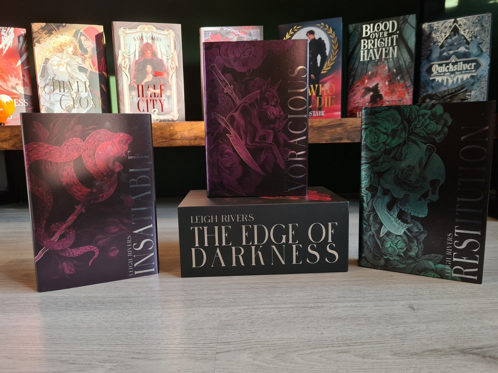 The Edge of Darkness Faecrate (not fairyloot), Boeken, Fantasy, Ophalen of Verzenden, Zo goed als nieuw