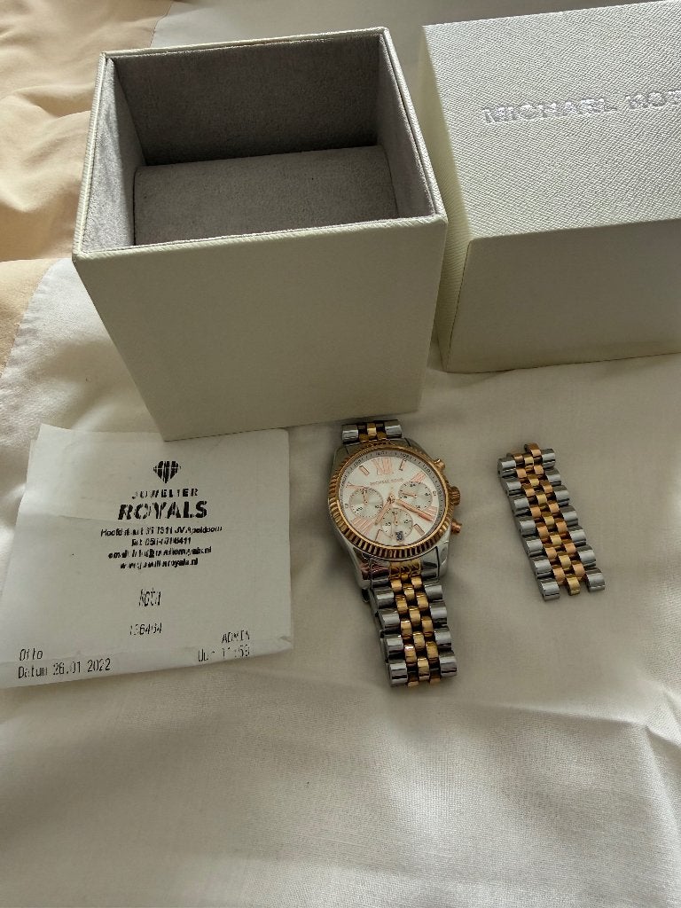 Michael kors horloge, Polshorloge, Zo goed als nieuw, Met strass, Ophalen