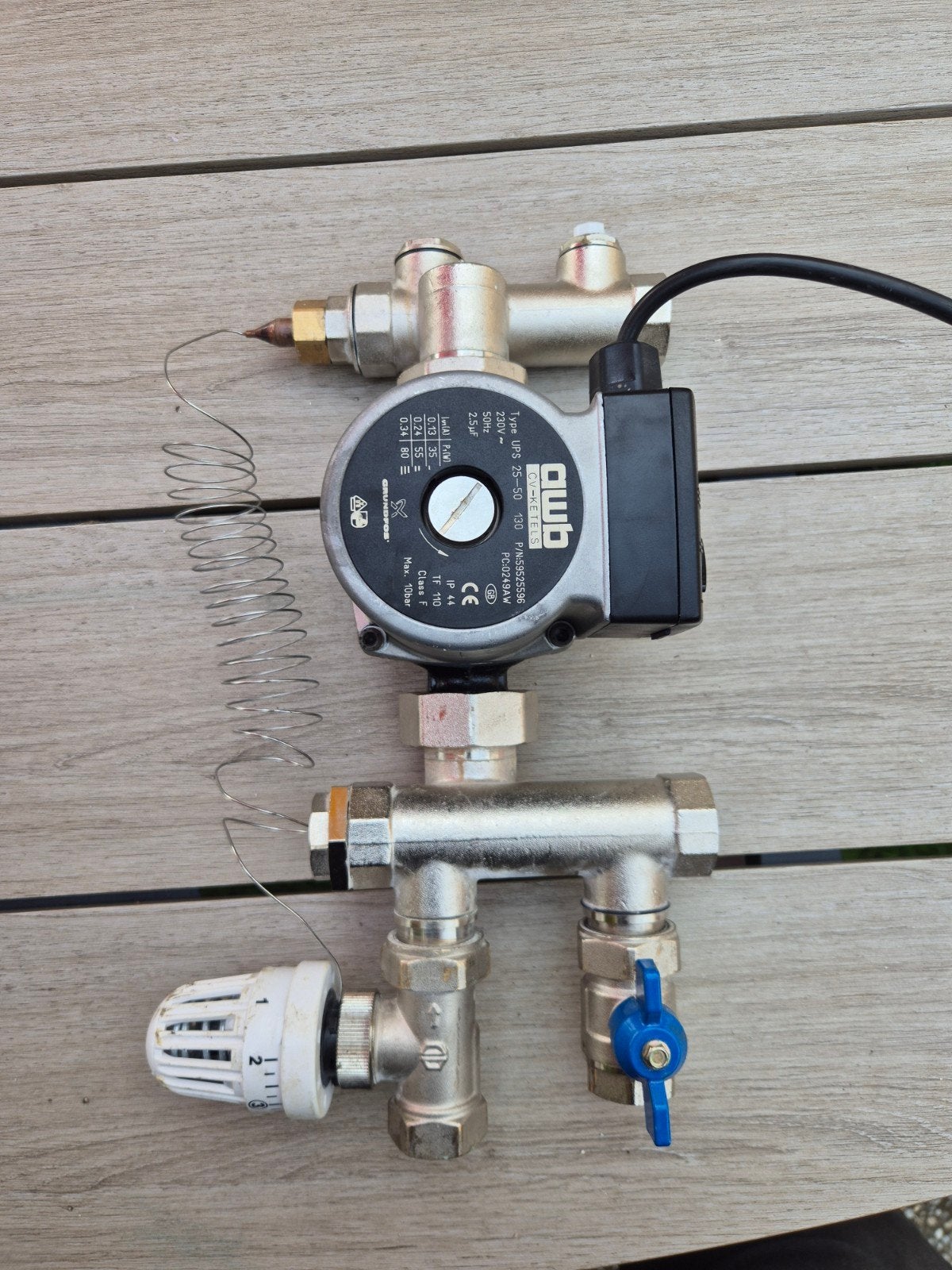 Pomp/meng groep tbv vloerverwarming, Doe-het-zelf en Verbouw, Verwarming en Radiatoren, Ophalen, Minder dan 60 cm, Overige typen