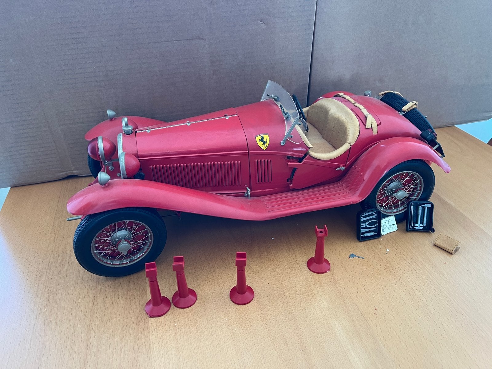 Pocher - Alfa Romeo 8C 2600 Mille Miglia Scuderia Ferrari