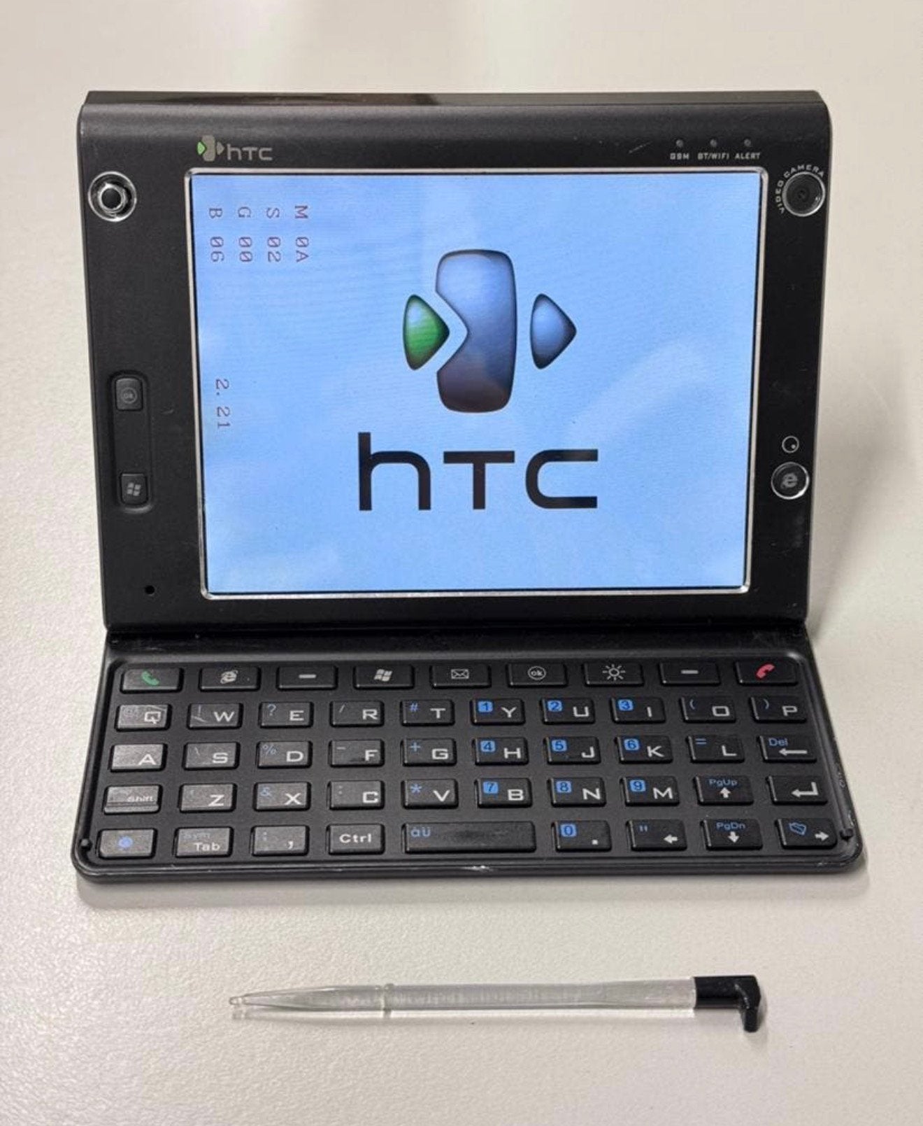 ZELDZAAM - HTC Advantage X7500 - Windows telefoon vintage, HTC, Zwart, Fysiek toetsenbord, Zo goed als nieuw