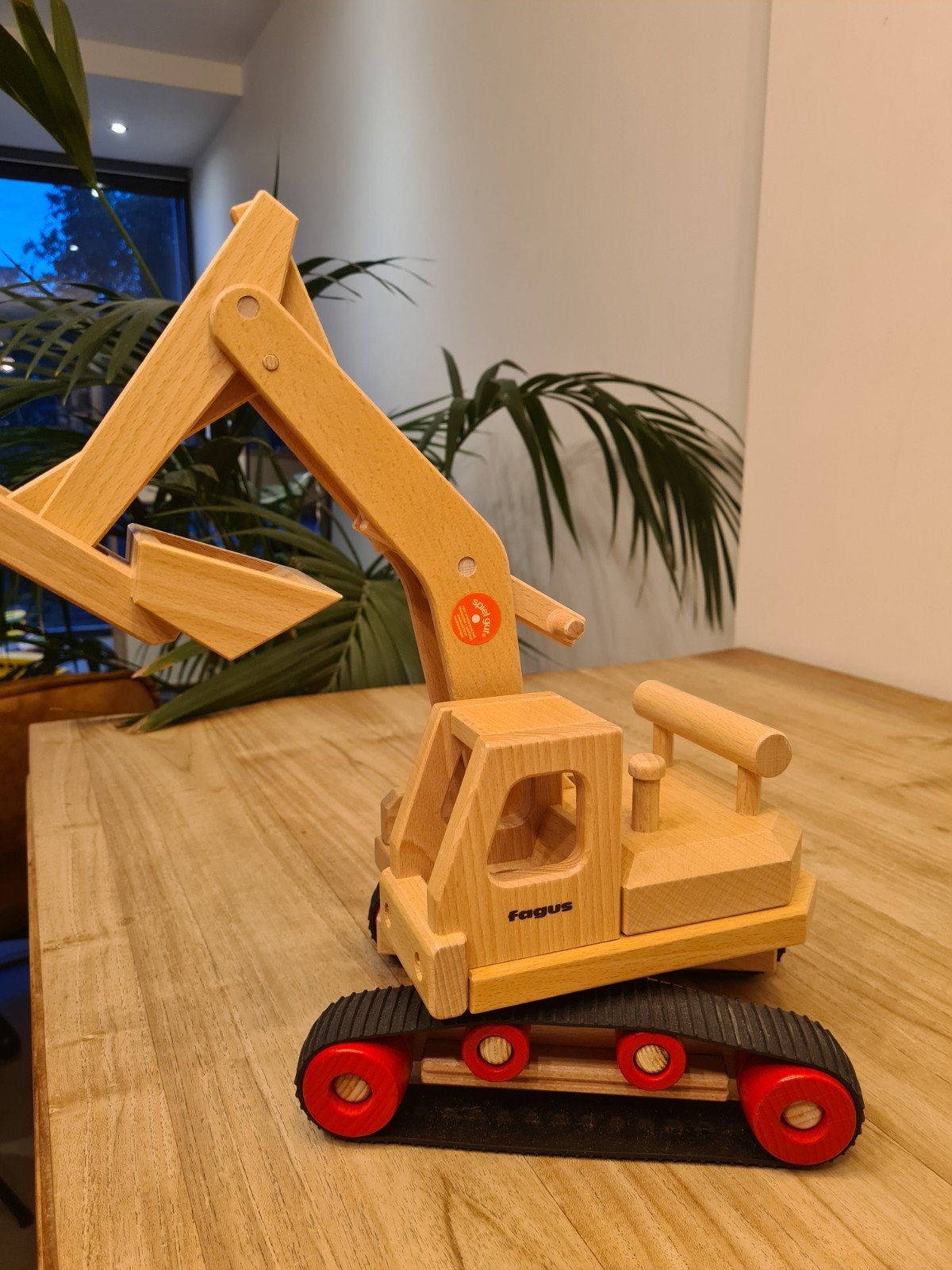Fagus houten graafmachine - Duurzaam speelgoed, Ophalen of Verzenden, Zo goed als nieuw, Duw- of Trekspeelgoed