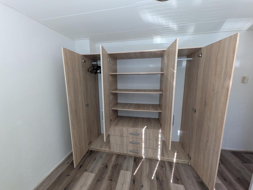 Jysk Kledingkast 2x2m met spiegels in licht eikenkleur, Huis en Inrichting, Kasten | Kledingkasten, 200 cm of meer, Zo goed als nieuw