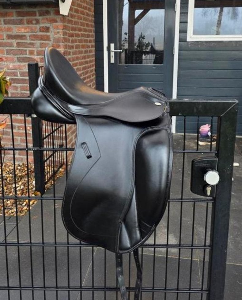 Kentaur Elektra dressuur. Fit 4. Wijde boom, Dieren en Toebehoren, Paarden en Pony's | Zadels, L (17.5 inch), Gebruikt, Dressuur