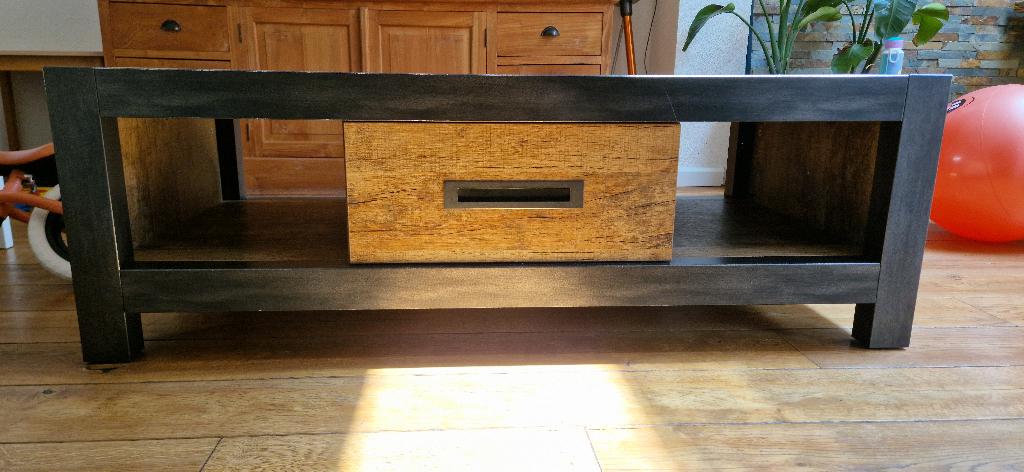 Paco Salontafel    L135x B67x H45 cm, Ophalen, Overige materialen, Gebruikt, 100 tot 150 cm