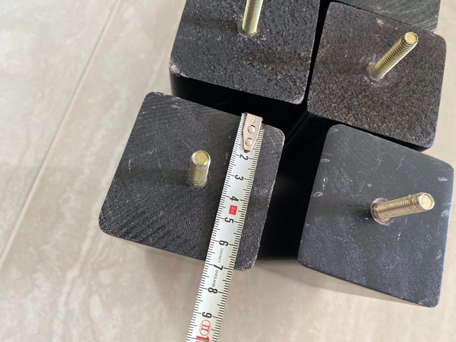 Set van 8 zwarte meubelpoten met schroefdraad, Ophalen of Verzenden, Gebruikt