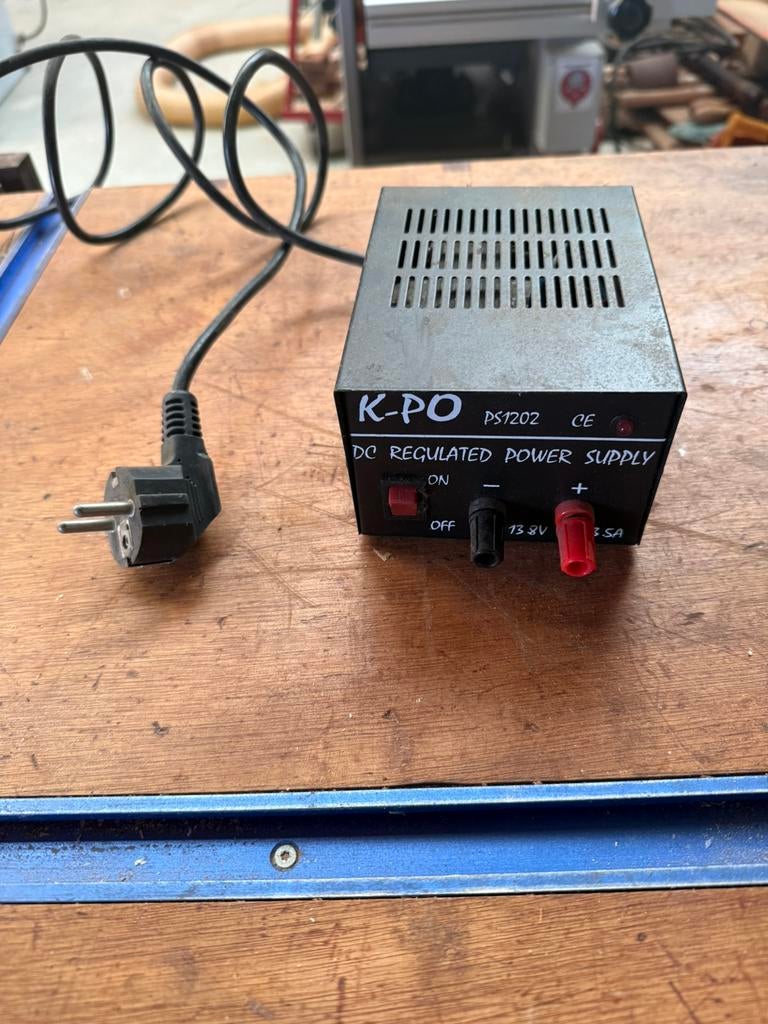 K-PO. Kwaliteits omvormer naar 12V, Ophalen of Verzenden, Gebruikt