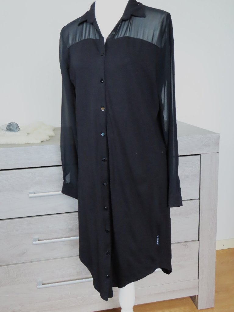 Je M'Appelle Zwarte Lange Blousejurk met Knoopjes S 36, Zwart, Je m'appelle, Ophalen of Verzenden, Zo goed als nieuw