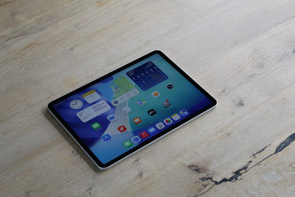 Apple iPad Pro (11 inch) (3e gen.) - 128GB - M1 - Zilver, Apple, Apple, 11 inch, Ophalen of Verzenden