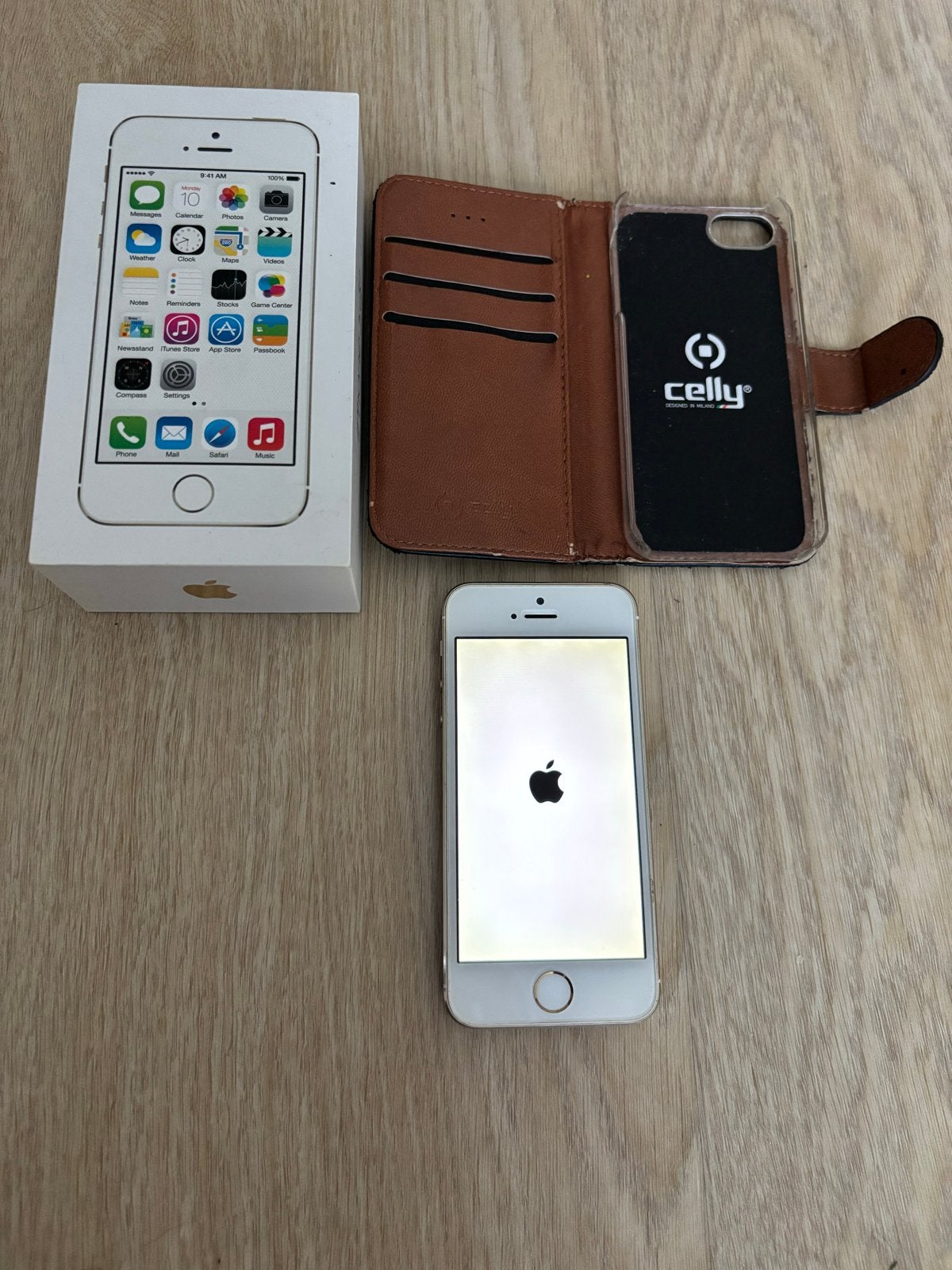 iPhone 5s 16gb goud, Telecommunicatie, Mobiele telefoons | Apple iPhone, Gebruikt, 16 GB, Ophalen of Verzenden, Zonder abonnement