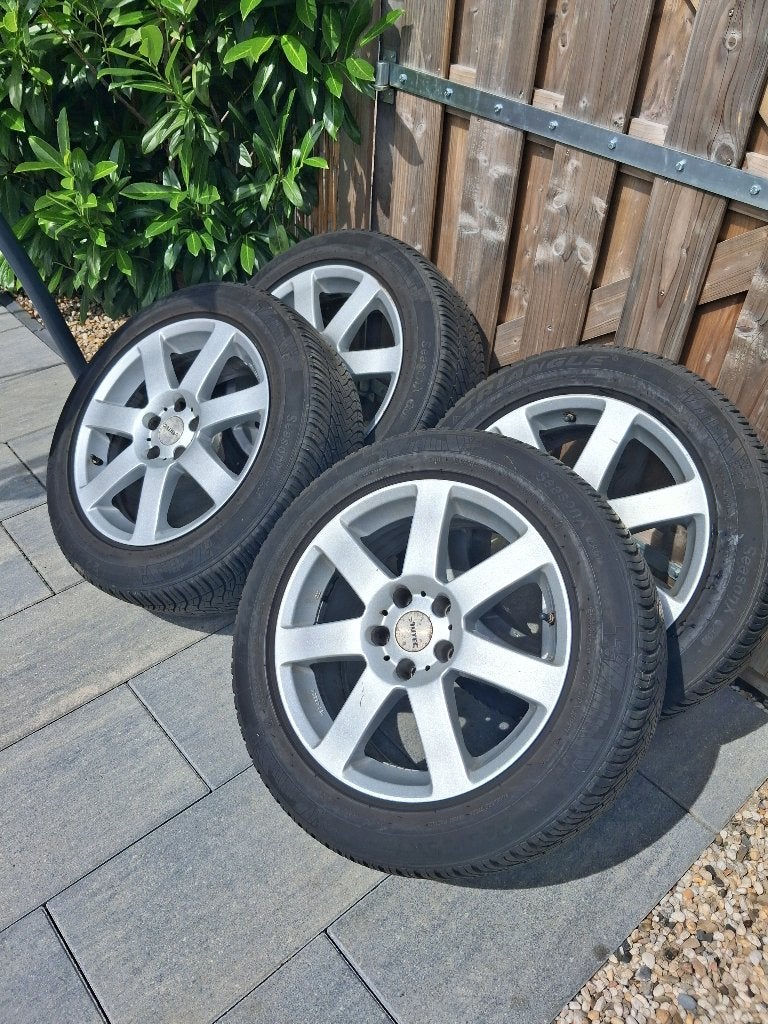 Aluminium velgen met banden 17", Auto-onderdelen, Banden en Velgen, Ophalen, Gebruikt, Banden en Velgen, 17 inch