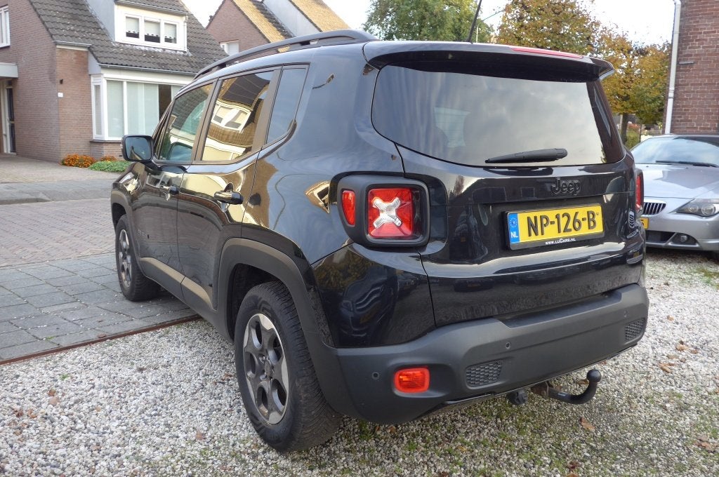 Jeep Renegade 1.4 MAir Night Eagle, Auto's, Gebruikt, 4 cilinders, 400 kg, Zwart