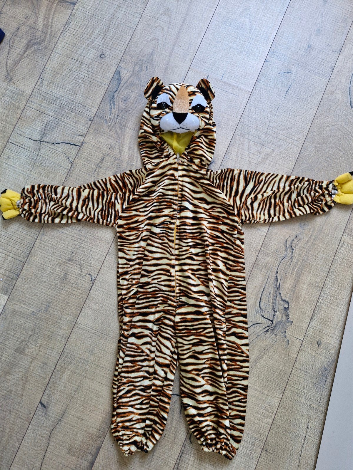 Tijgerpak voor kinderen - Carnaval/Verkleedfeest maat 104, Ophalen of Verzenden, Gebruikt, 110 t/m 116, Jongen of Meisje