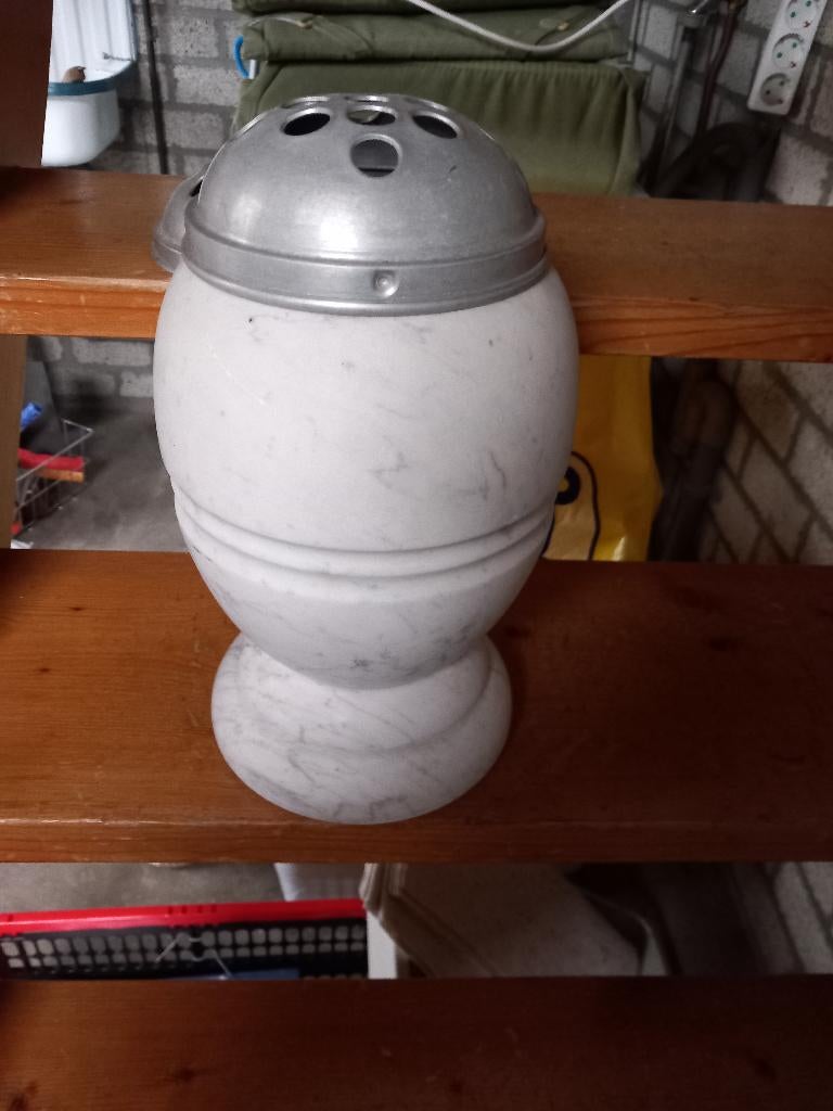 Grafvaas wit marmer, Antiek en Kunst, Ophalen of Verzenden