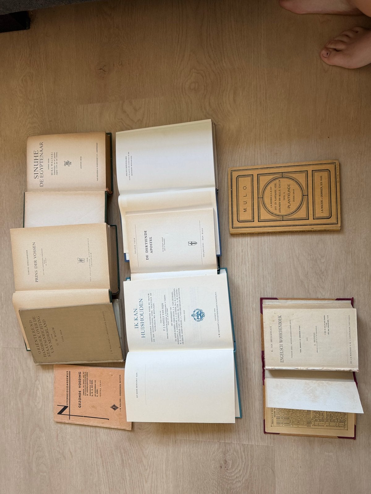 Diverse oude boeken: geschiedenis, kookboek, romans, Ophalen of Verzenden, Gelezen, Nederland