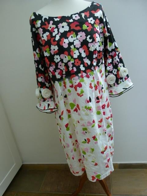 NIZA jurk met bloemen en roosjes 48 XXL katoen / spandex, Kleding | Dames, Overige kleuren, Maat 46/48 (XL) of groter, NIZA, Ophalen of Verzenden