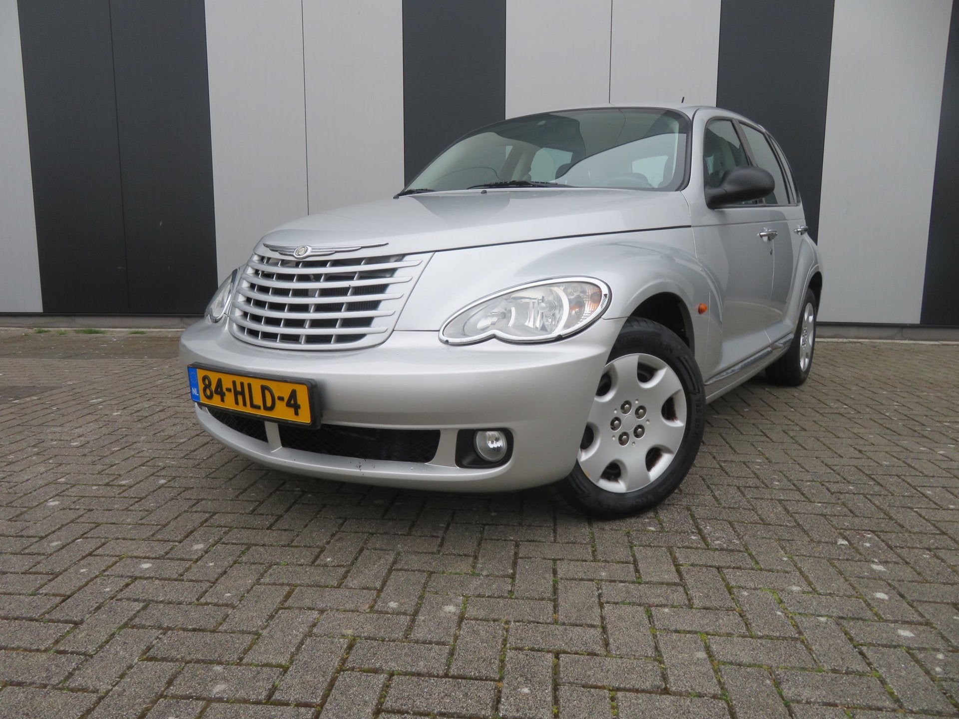 Chrysler PT Cruiser 2.4i Classic, Auto's, Chrysler, Voorwielaandrijving, Dealer onderhouden, Gebruikt, Zwart