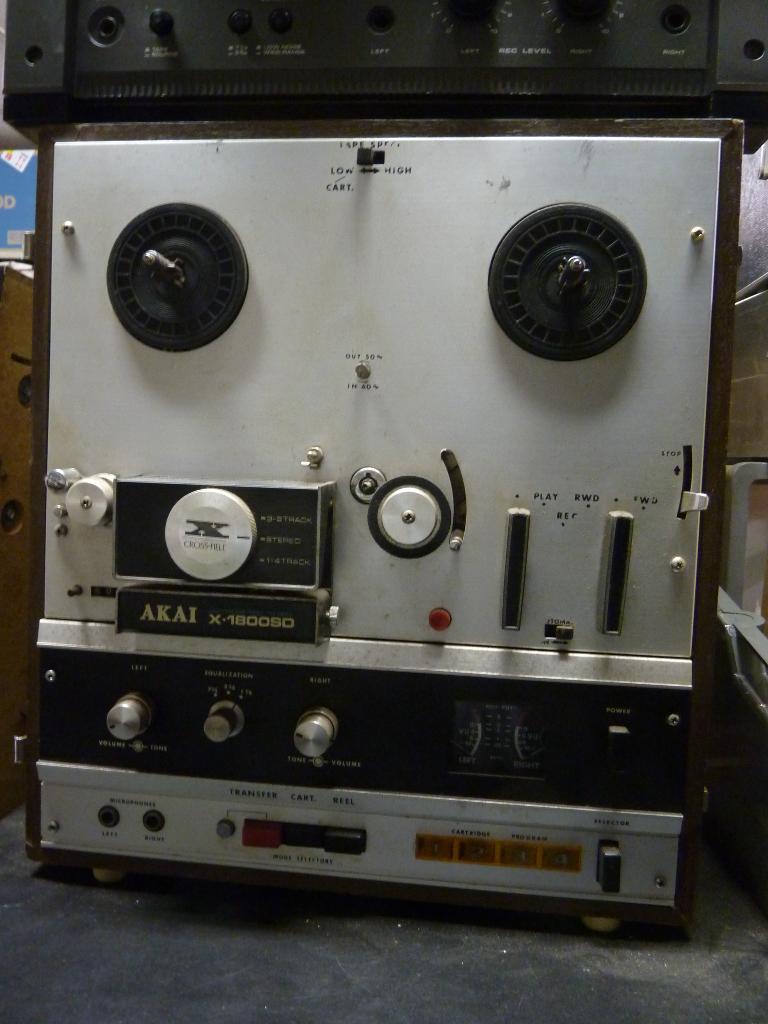 AKAI X-1800SD  bandrecorder, Ophalen, Bandrecorder, Met banden