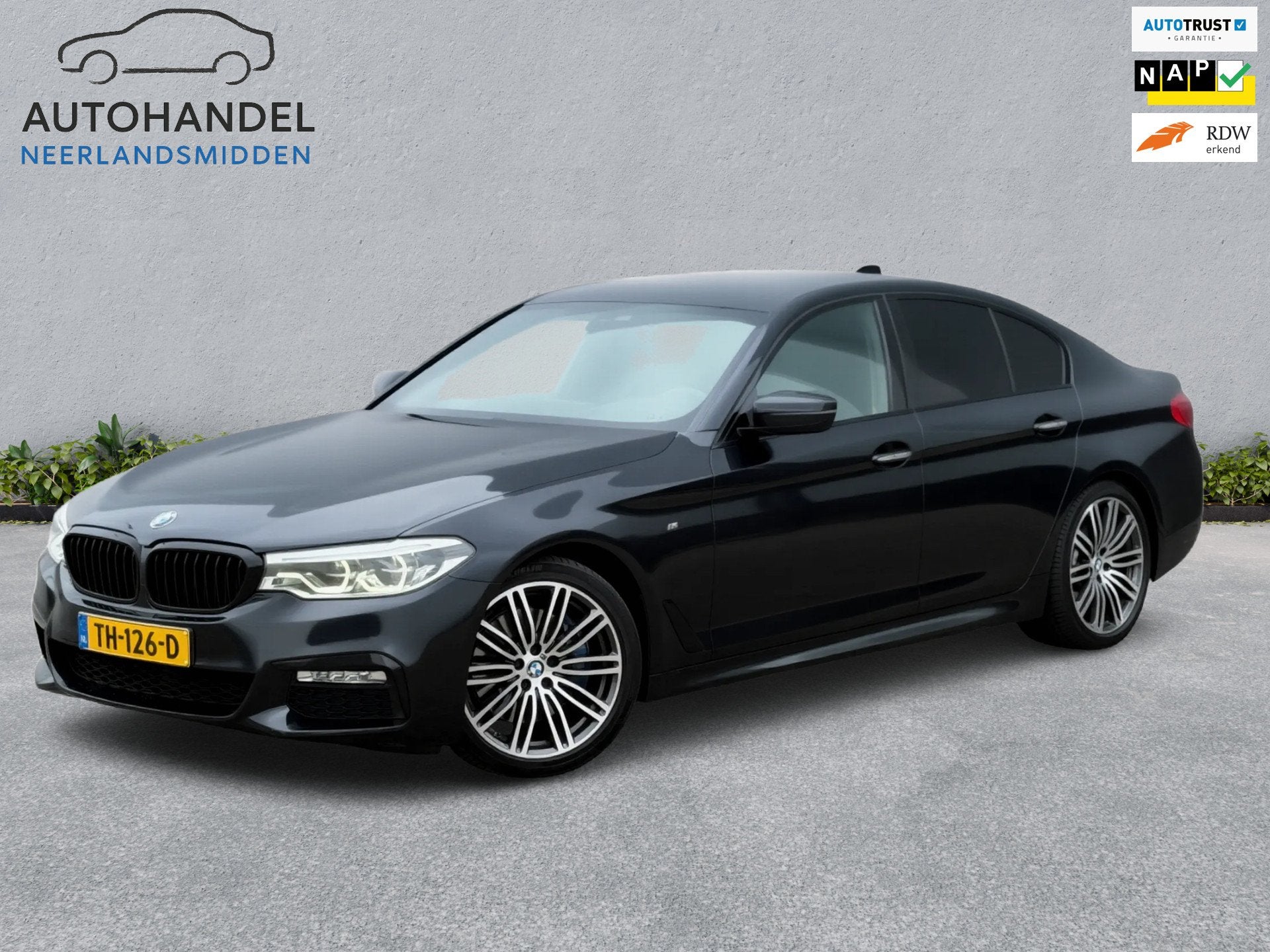 BMW 5-serie 530i High Executive M-pakket sfeerverlichting zw, Auto's, Automaat, Achterwielaandrijving, Gebruikt, 4 cilinders