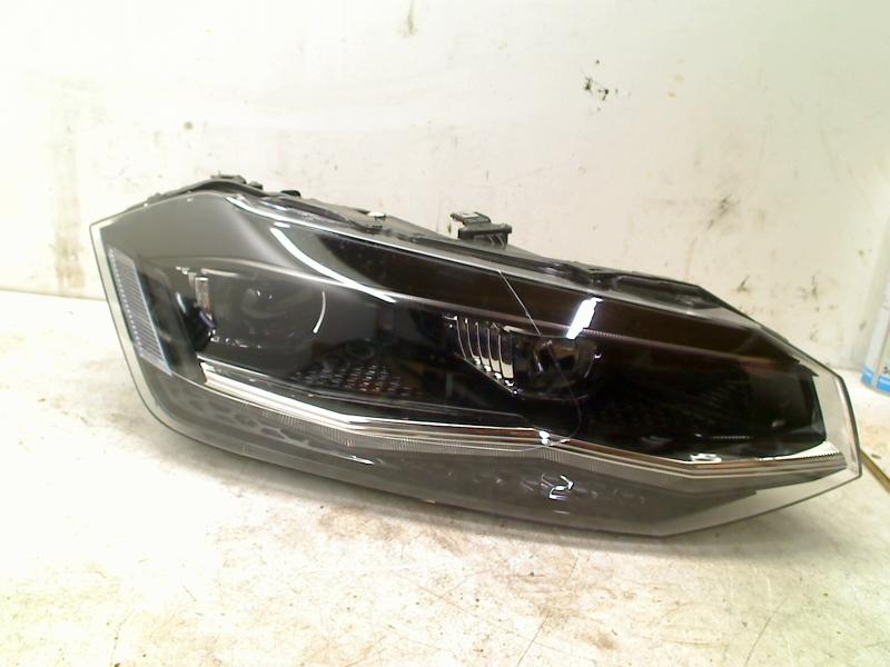 Koplamp Rechts Volkswagen Polo VI (AW1) 2025 2G1941036B, Gebruikt, Volkswagen, Volkswagen AG, Kundenbetreuung@volkswagen.de