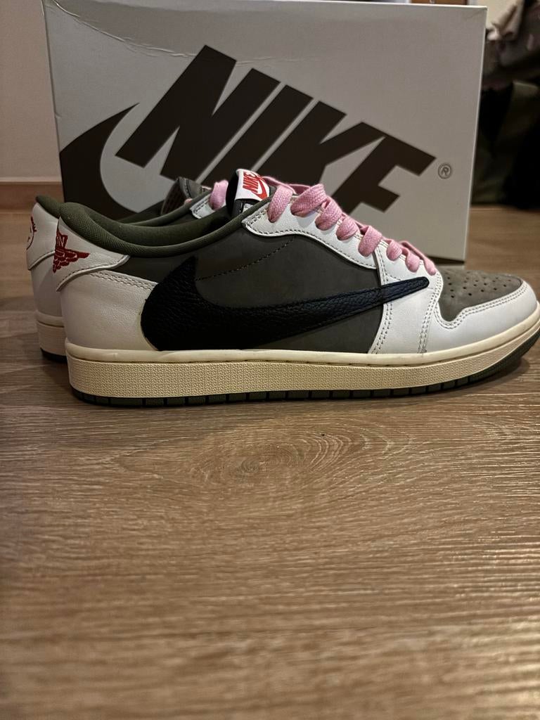 Nike Air Jordan 1 Low Travis Scott Reverse Mocha Maat 44, Ophalen of Verzenden, Nieuw, Bruin, Sneakers of Gympen