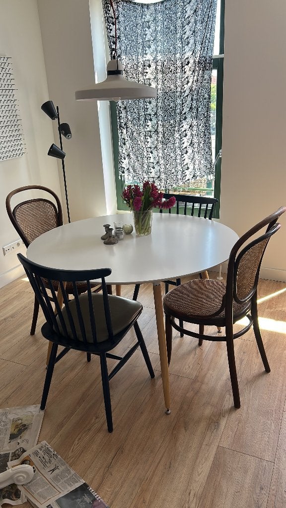 Ronde eettafel, Ophalen, Gebruikt, Rond, Vier personen