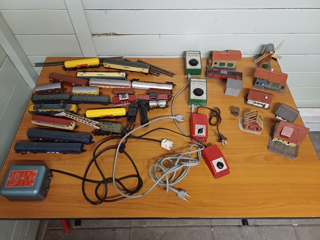 diverse treinstellen en toebehoren, Hobby en Vrije tijd, Gebruikt, Gelijkstroom of Wisselstroom, Overige typen, Ophalen