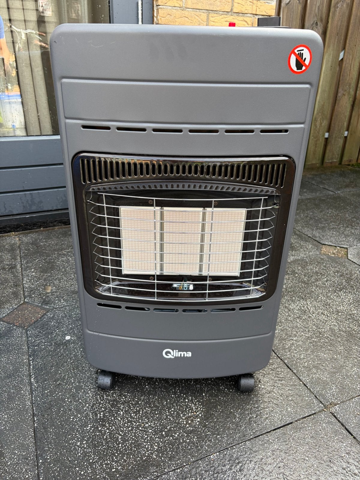 Qlima Gaskachel - Draagbare Terrasverwarmer, Huis en Inrichting, Kachels, Ophalen, Gas, Zo goed als nieuw, Vrijstaand
