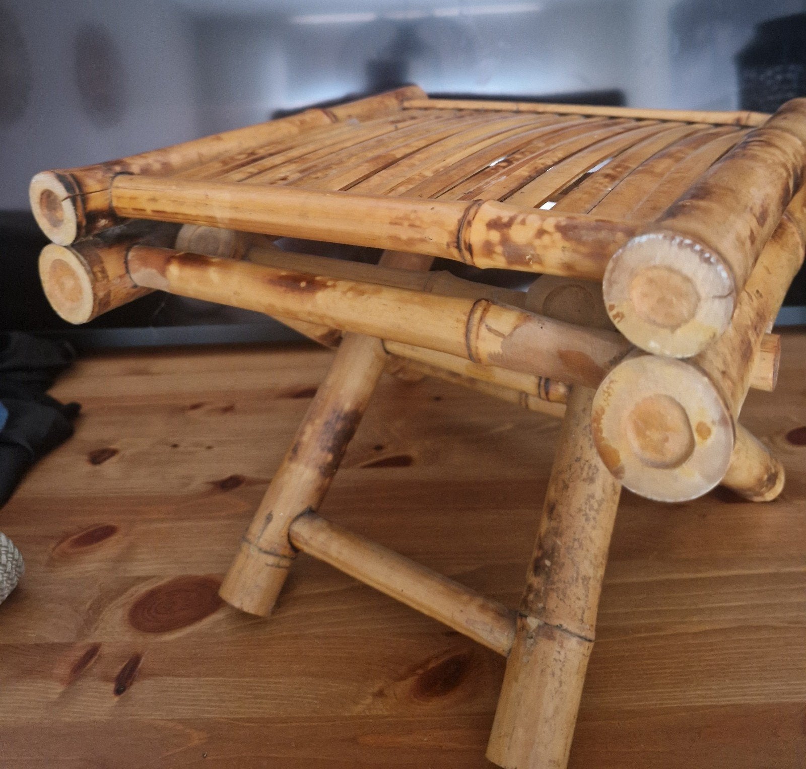 Bamboe krukje/bijzettafeltje, Ophalen, Minder dan 50 cm, Rond, Minder dan 50 cm