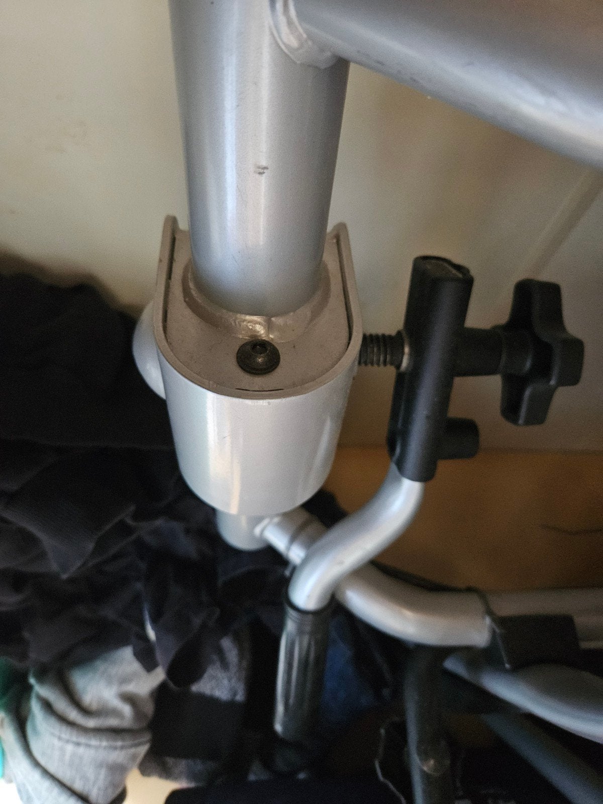 Fietsdrager  kleur grijs, Ophalen, 2 fietsen, Gebruikt, Trekhaakdrager