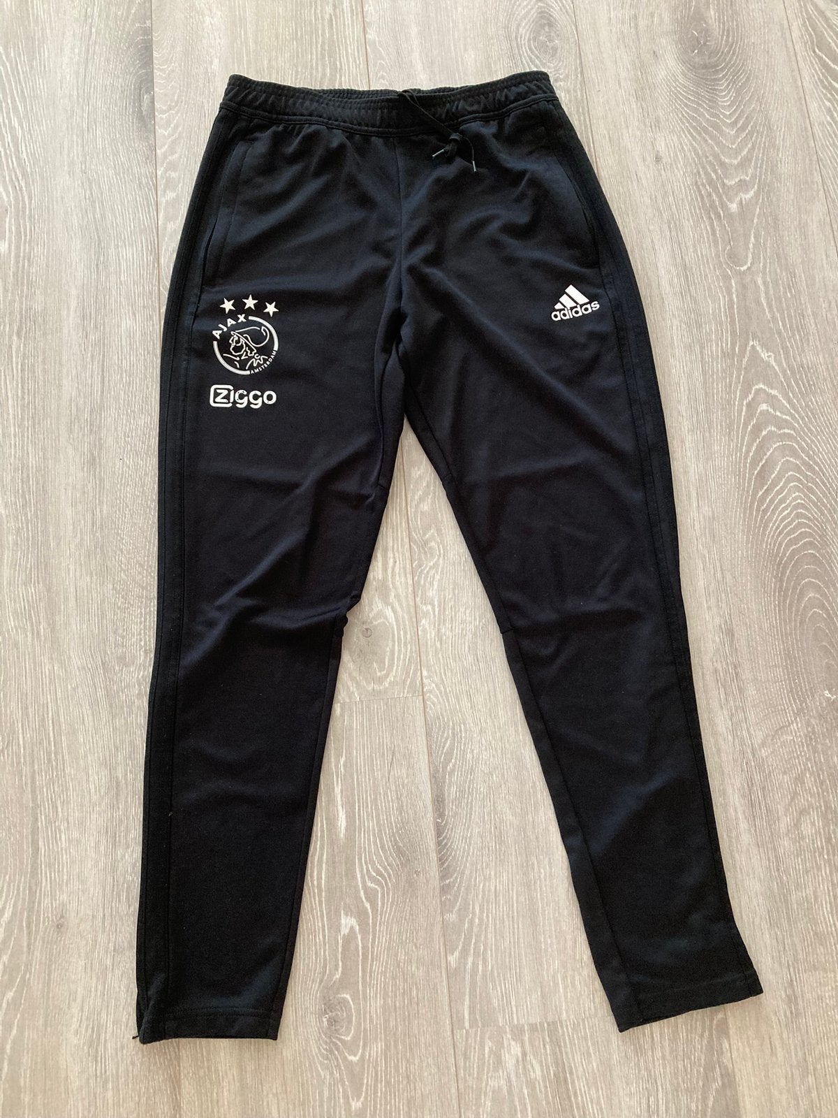 AJAX-Trainingsbroek, van ADIDAS maat M… zgan!, Zwart, Ophalen of Verzenden, Zo goed als nieuw, Voetbal