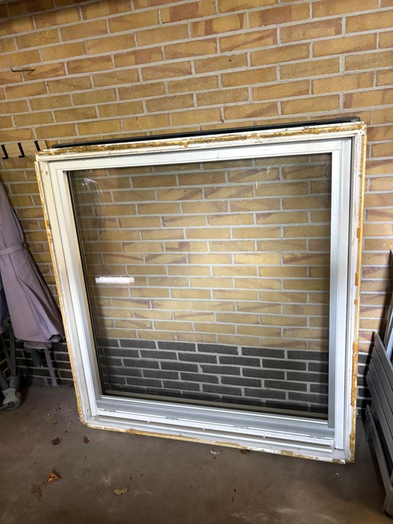Velux ggl uk08. Dakraam bxh 134x140, Ophalen of Verzenden, Gebruikt, Minder dan 80 cm, Dakraam