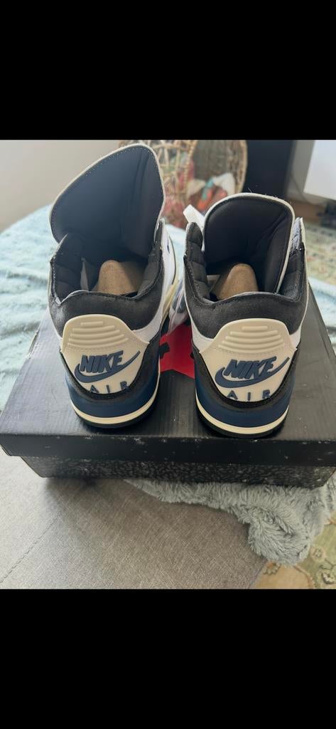 AIR Jordan 3 A MA MANIERE maat 43, Kleding | Heren, Schoenen, Zo goed als nieuw, Sneakers of Gympen, Wit, Ophalen of Verzenden
