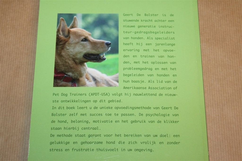Uw Hond op de Juiste Manier Trainen en Opvoeden, Boeken, Ophalen of Verzenden, Gelezen, Honden