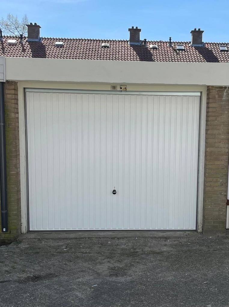 Garage huur Rotterdam Abeelweg 240 pm  voor auto/opslag, Rotterdam