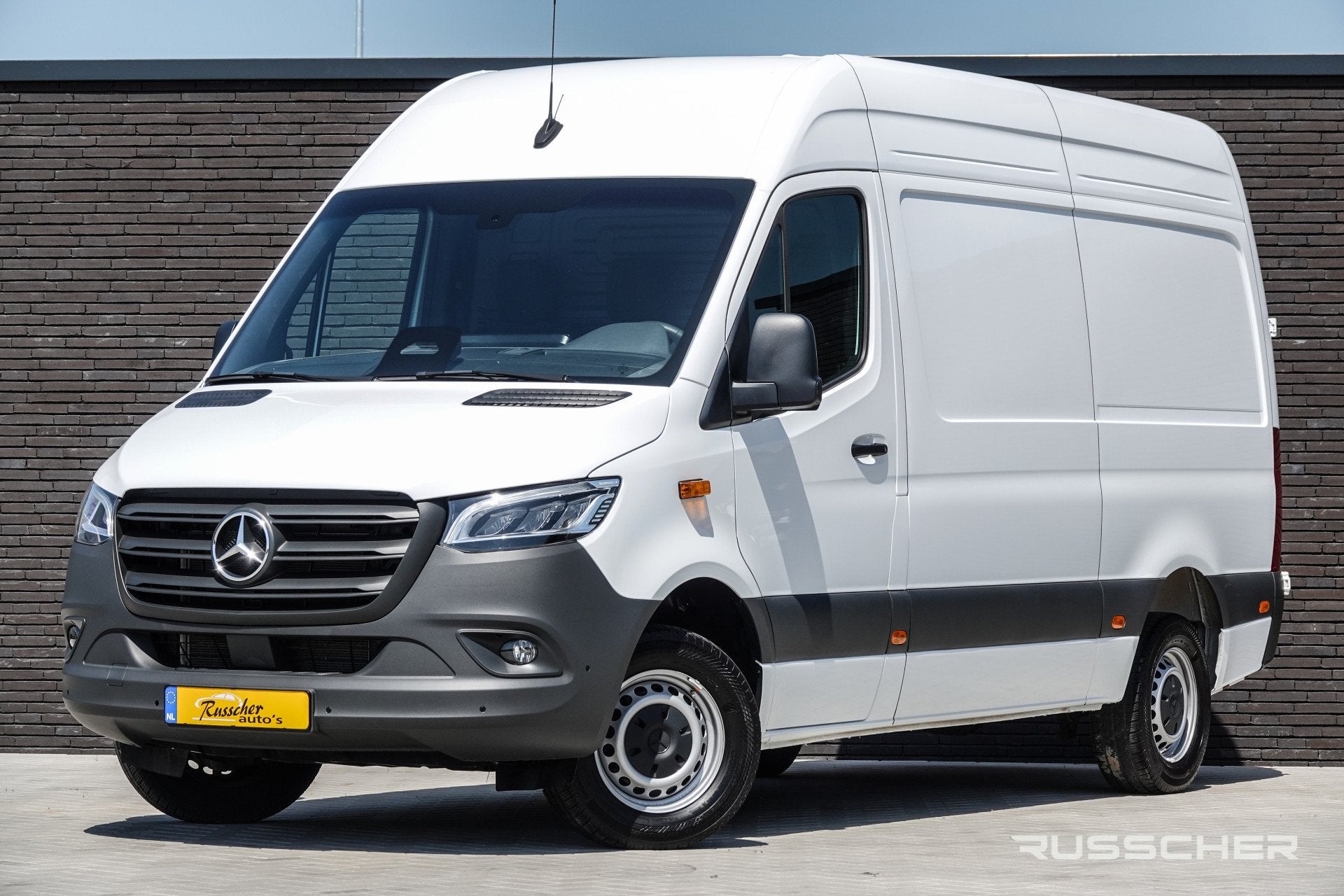 Mercedes-Benz Sprinter L2H2 317Cdi 170Pk 9G-tronic | RWD | S, Auto's, Automaat, Gebruikt, Zwart, 4 cilinders