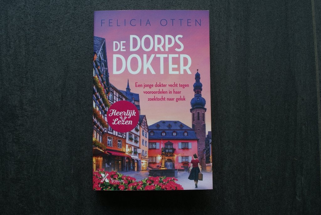 DE DORPSDOKTER... Felicia Otten.. (2023), Boeken, Ophalen of Verzenden, Zo goed als nieuw