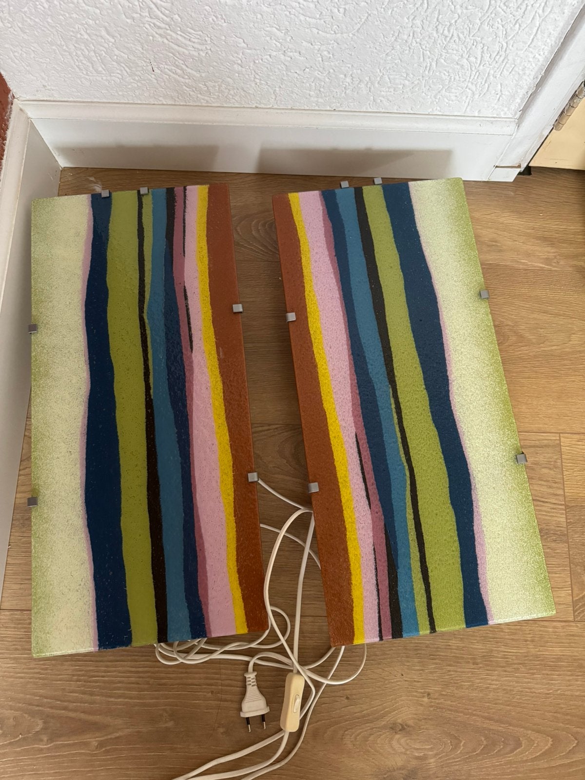 Set van 2 ikea Gyllen wandlampen met lichtbronnen, Ophalen, Zo goed als nieuw
