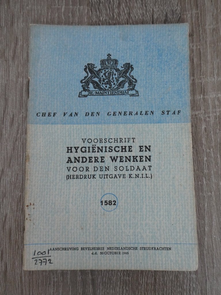 KNIL voorschrift hygiënische wenken 1945, Ophalen of Verzenden, Landmacht, Nederland, Boek of Tijdschrift