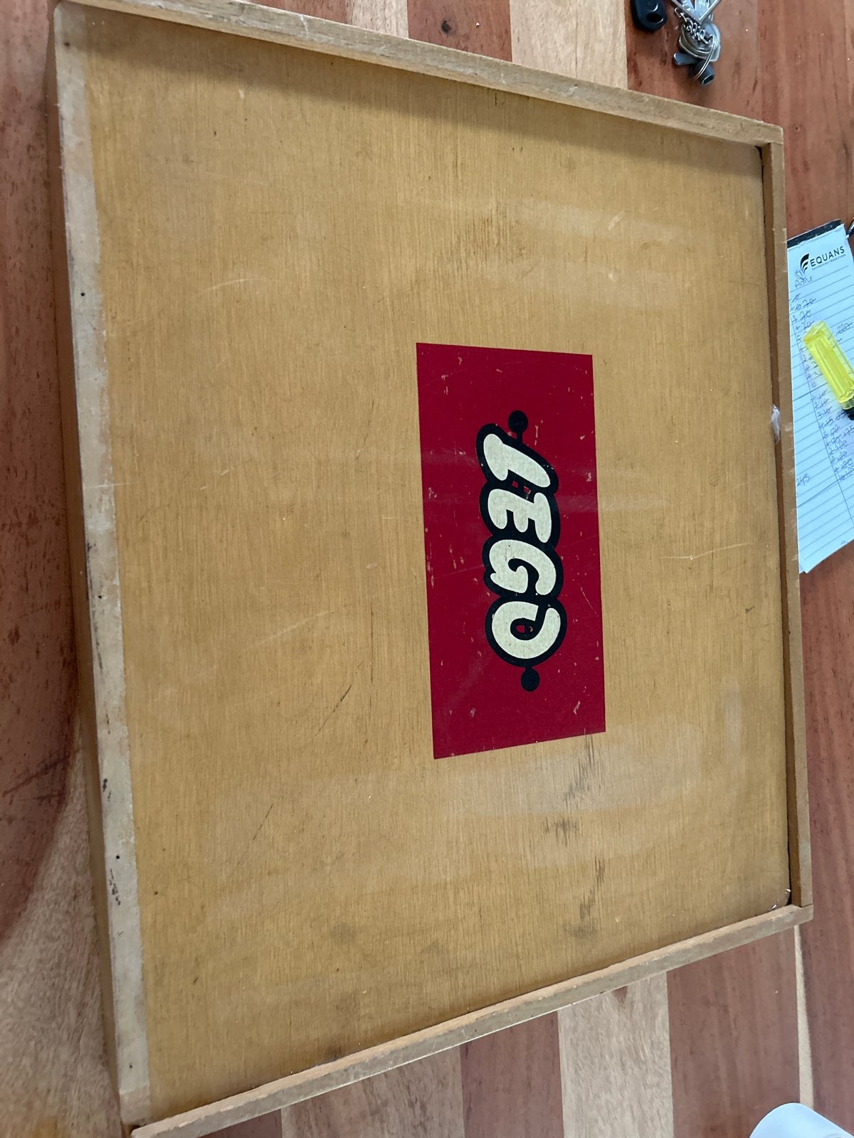 Vintage LEGO Houten Opbergdoos met Diverse Bouwstenen, Gebruikt, Inclusief extra onderdelen, Lego, Ophalen of Verzenden