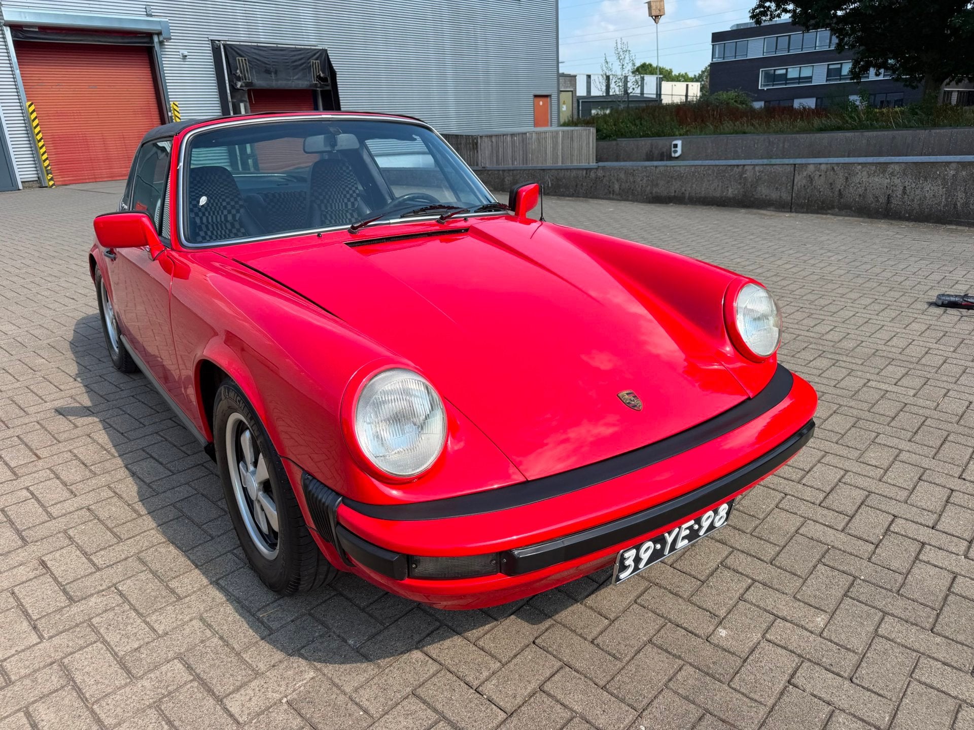 Porsche 911 TARGA 2.7 5 bak 1973 oudere gerestaureerde Porsc, Achterwielaandrijving, Gebruikt, Zwart, 4 stoelen