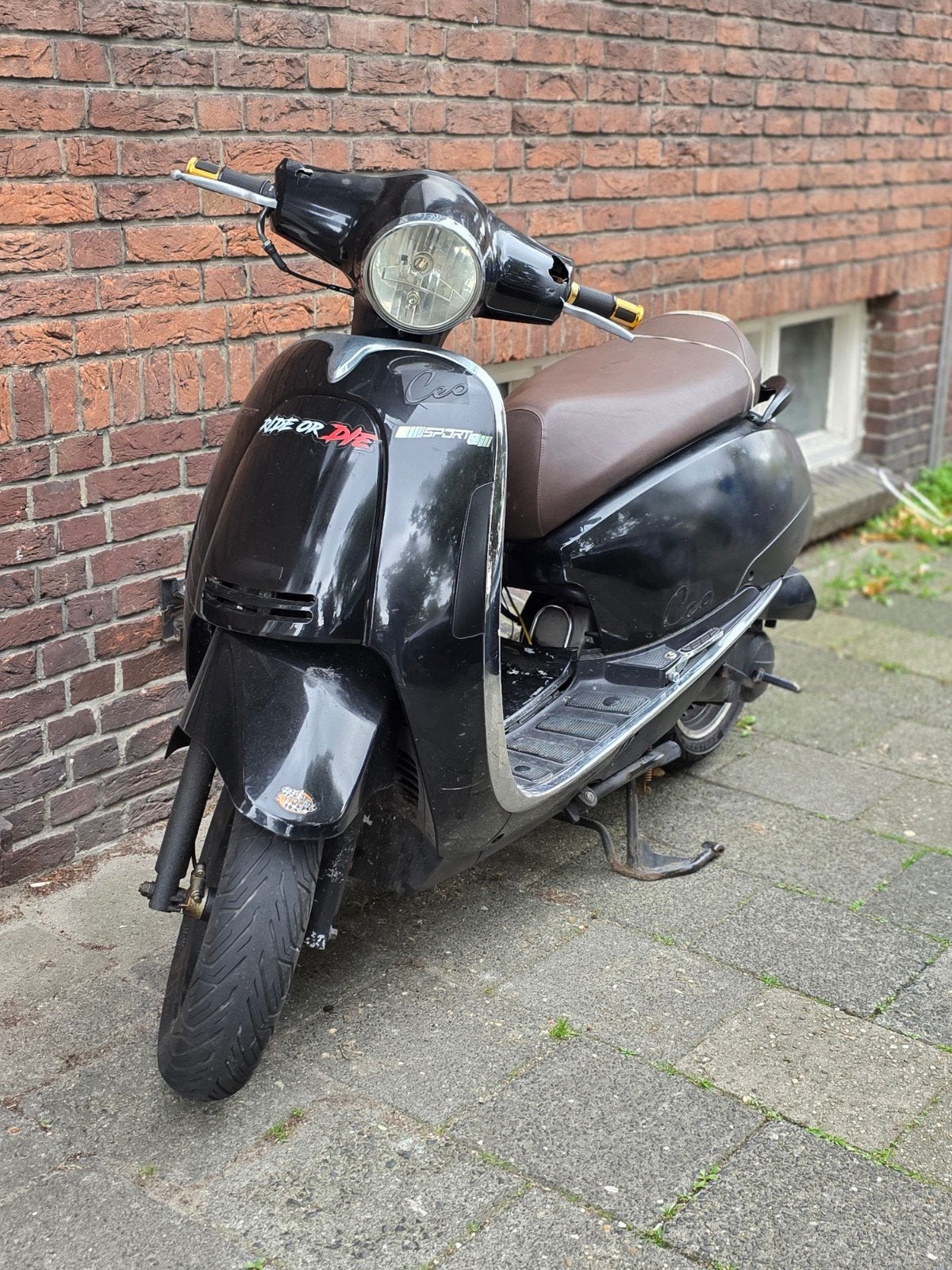NIMOTO Scooter Zwart - Rijdt en Start - Nieuwe Banden, Ophalen