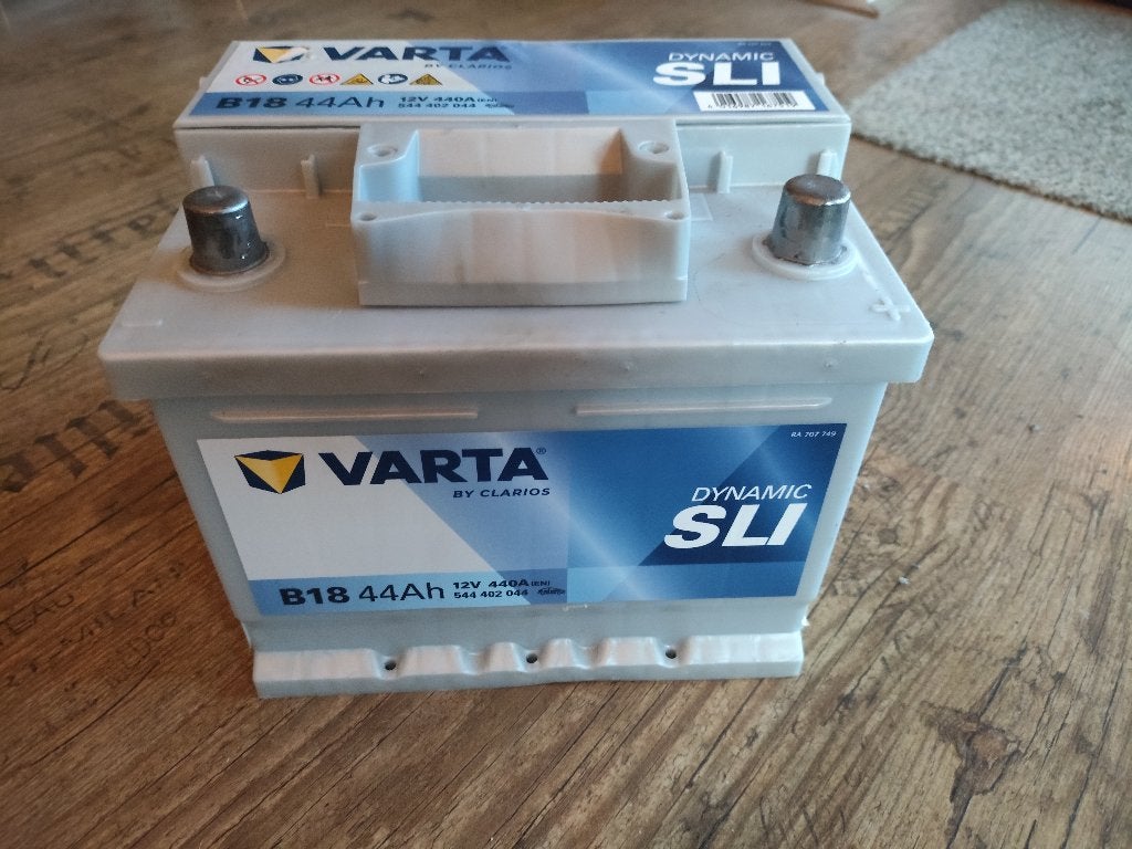 varta b18 accu, 5 maanden oud, Auto-onderdelen, Accu's en Toebehoren, Gebruikt