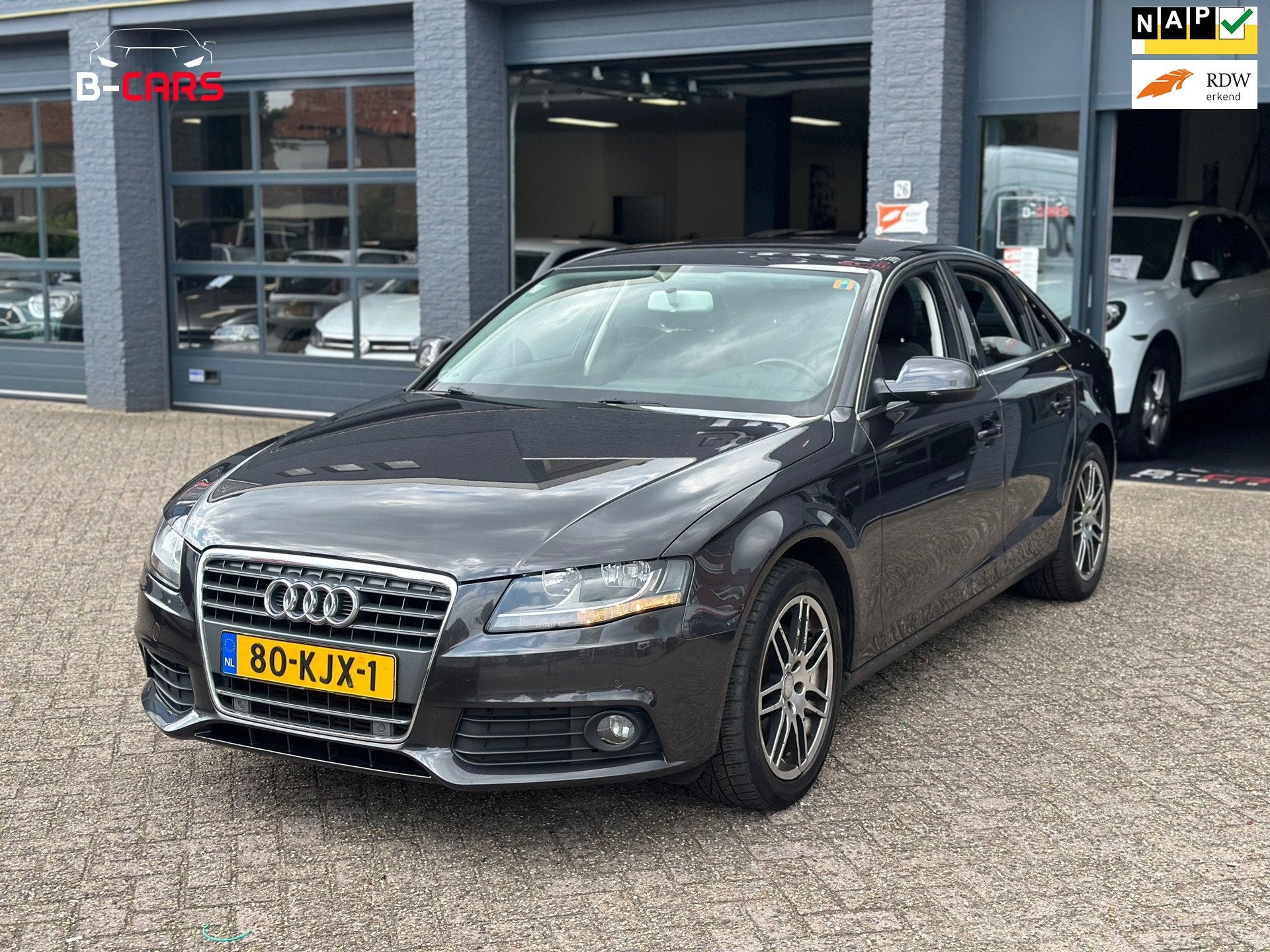 Audi A4 Limousine 1.8 TFSI Pro Line Business Pdc|Airco|Cruis, Auto's, Euro 5, Gebruikt, 4 cilinders, Handgeschakeld