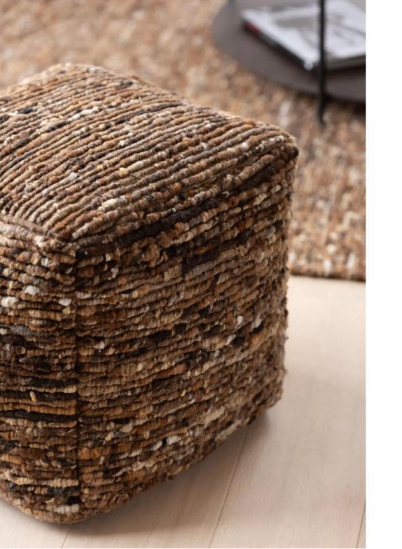 Handgemaakte wollen Poef NIEUW bruin 45x45x45, Ophalen of Verzenden, Zo goed als nieuw, Vierkant, Overige materialen