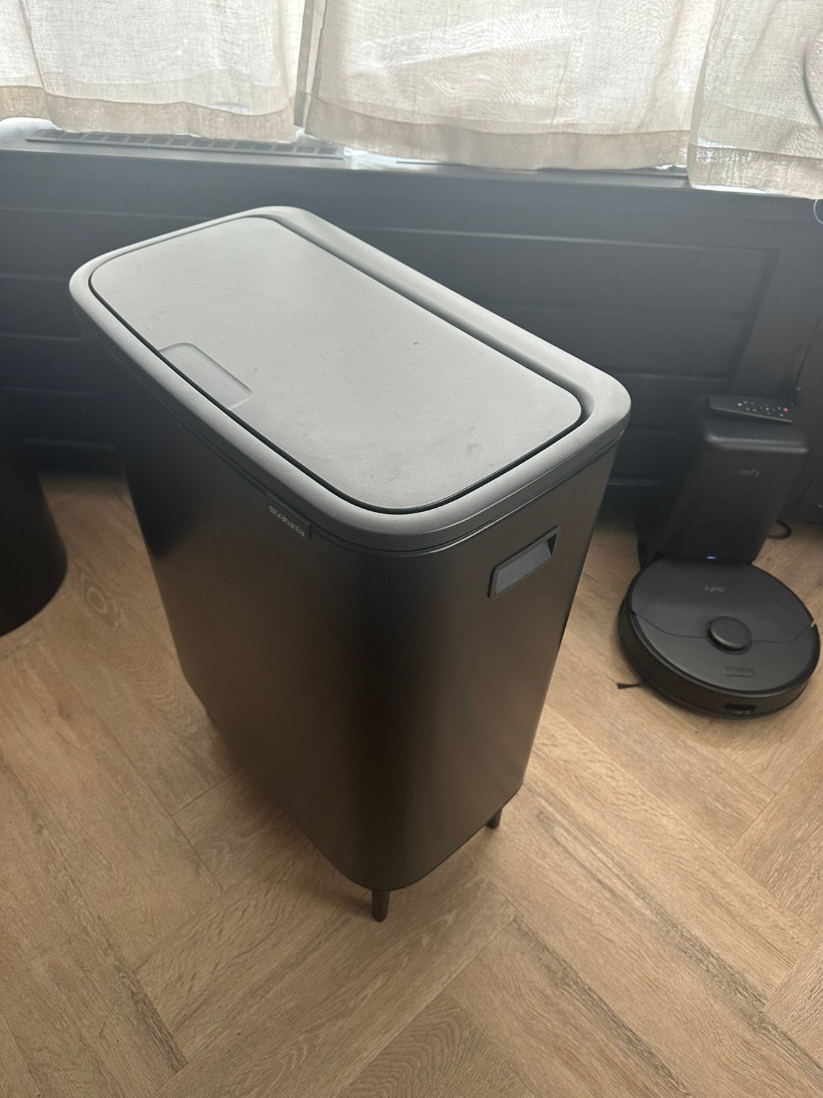 Brabantia prullenbak 60L, Ophalen, 50 tot 75 cm, 40 liter of meer, Zo goed als nieuw